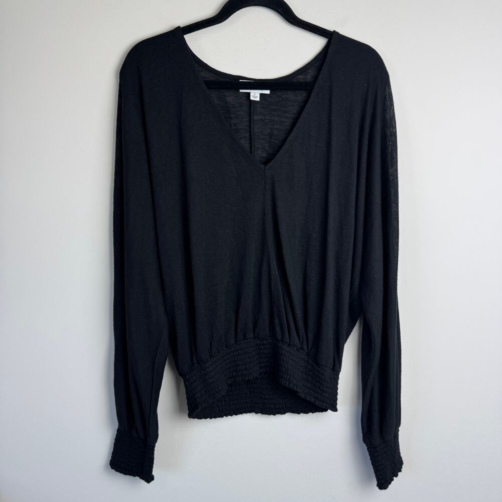 Evereve Women's Black Layla Smocked Top Dolman Sleeve Size Large
